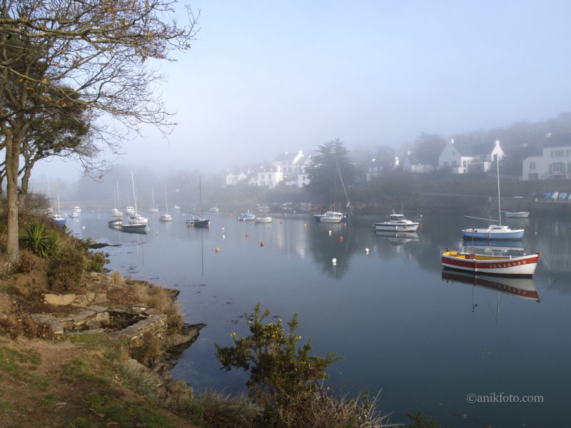 Le petit port de Doëlan sur mer un matin de décembre - Finistère - Bretagne